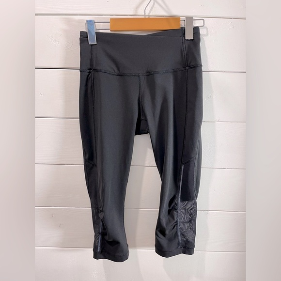 ❣️🖤 LULULEMON Athletica – Legging capri noir taille 4 - Picture 7 of 8